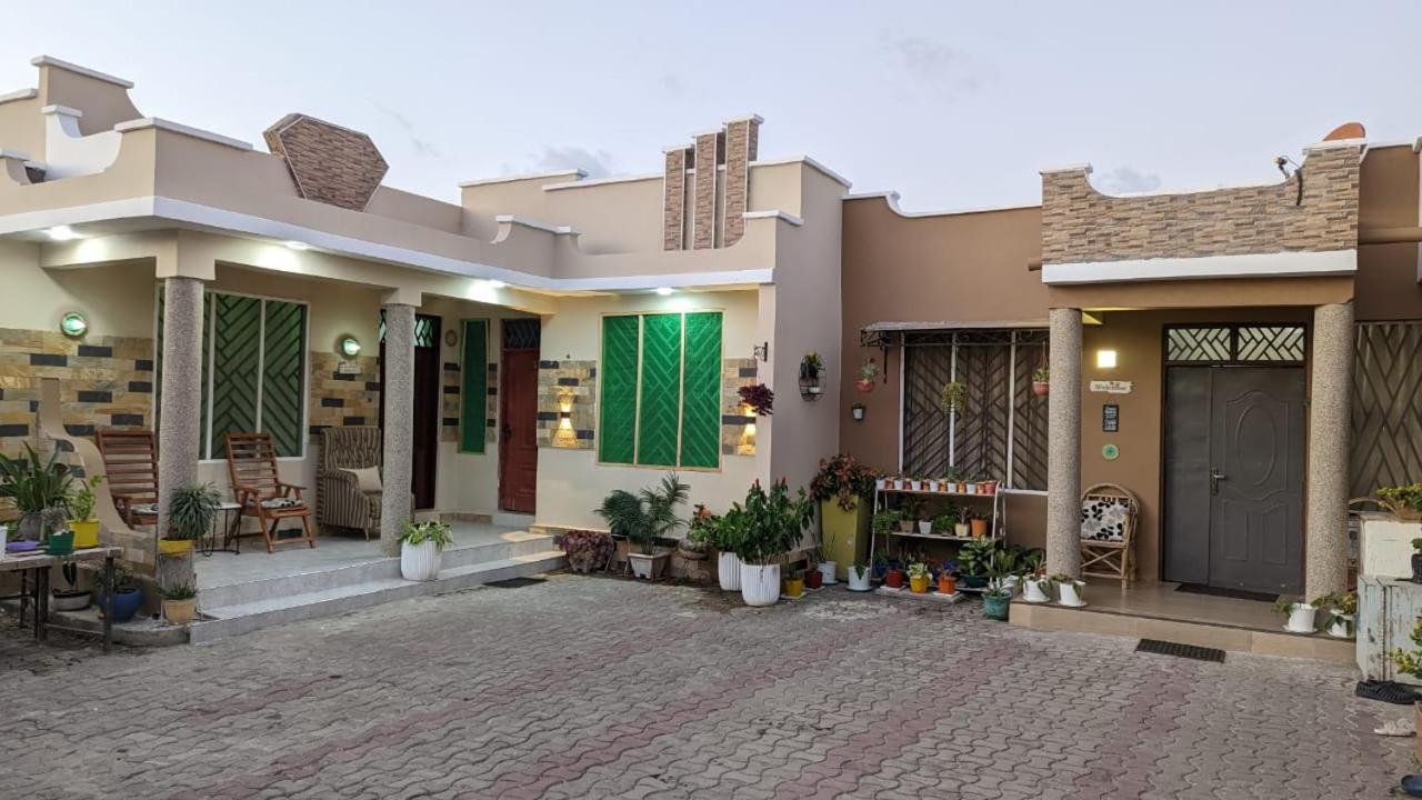 Babajay Family Home Darüsselam Dış mekan fotoğraf